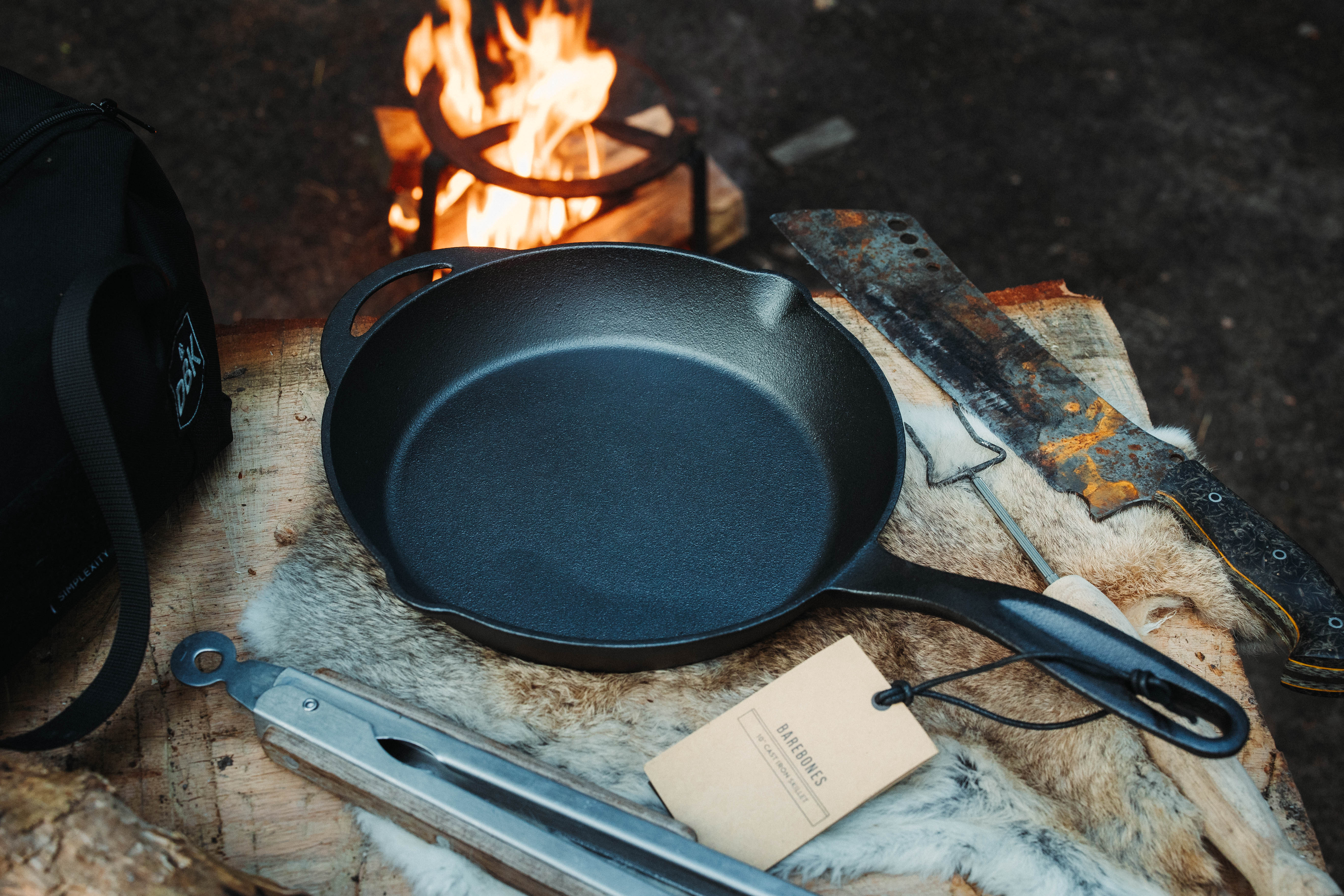 Barebones Living Cast Iron Skillet - Thumbnail 2