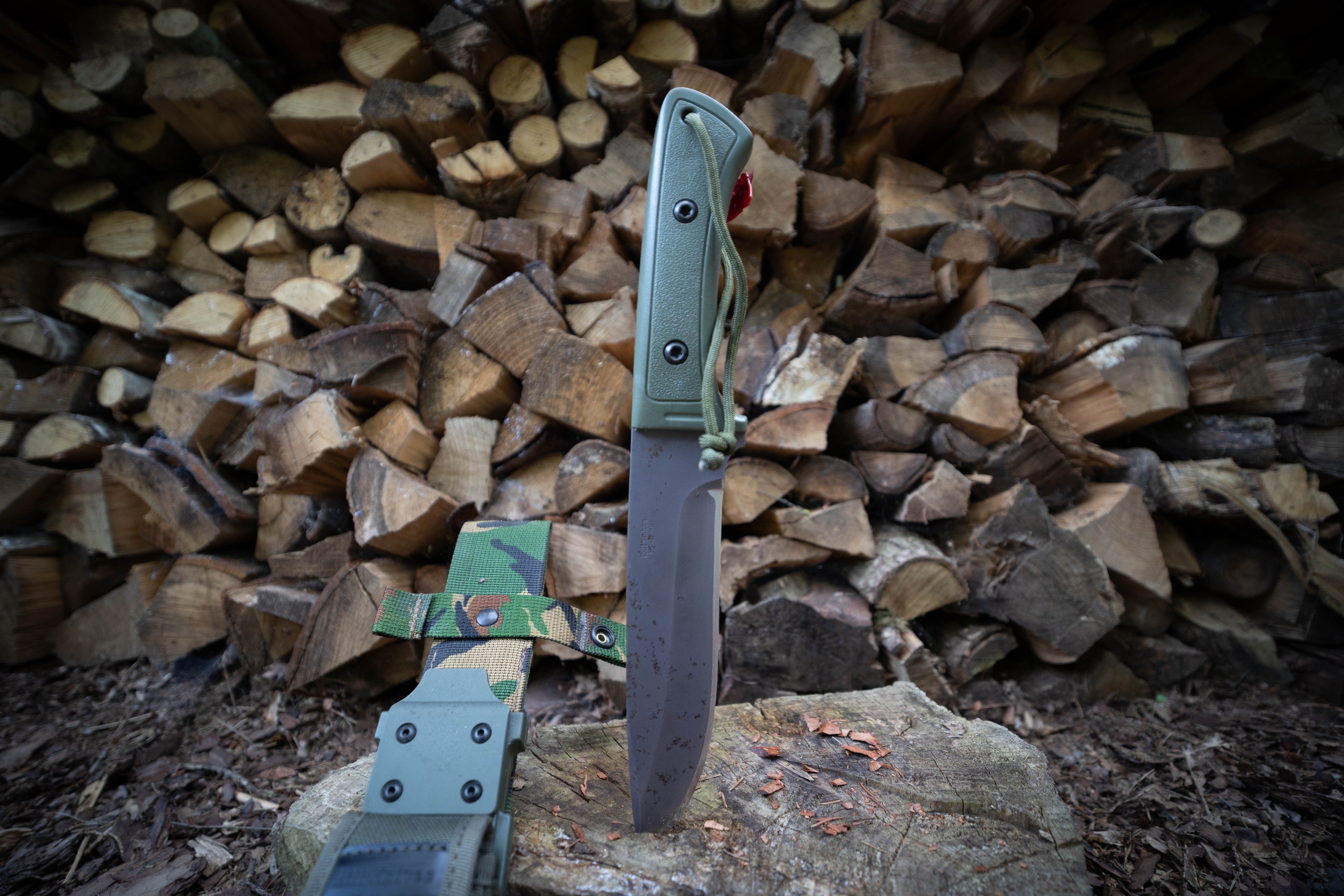Surplus: Hill Knives SOK